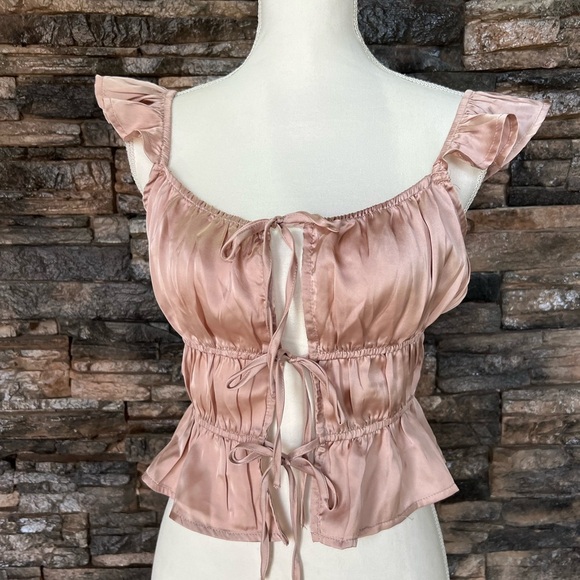 Forever 21 Pink Ruffle Crop Top - Picture 1 of 12